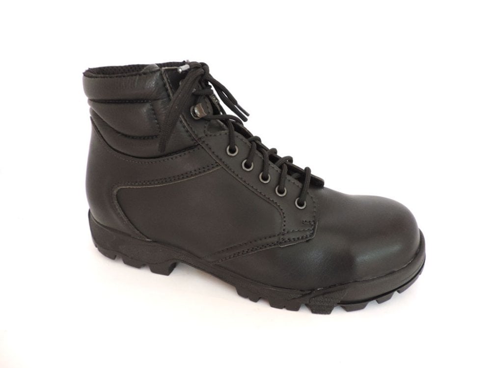 Vegan Steel-Capped Boots for Work - PETA Australia