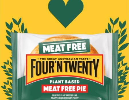 A photo of Four'N Twenty's meat free pie.