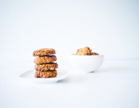 Healthy Sugar-Free Anzac Biscuits Vegan