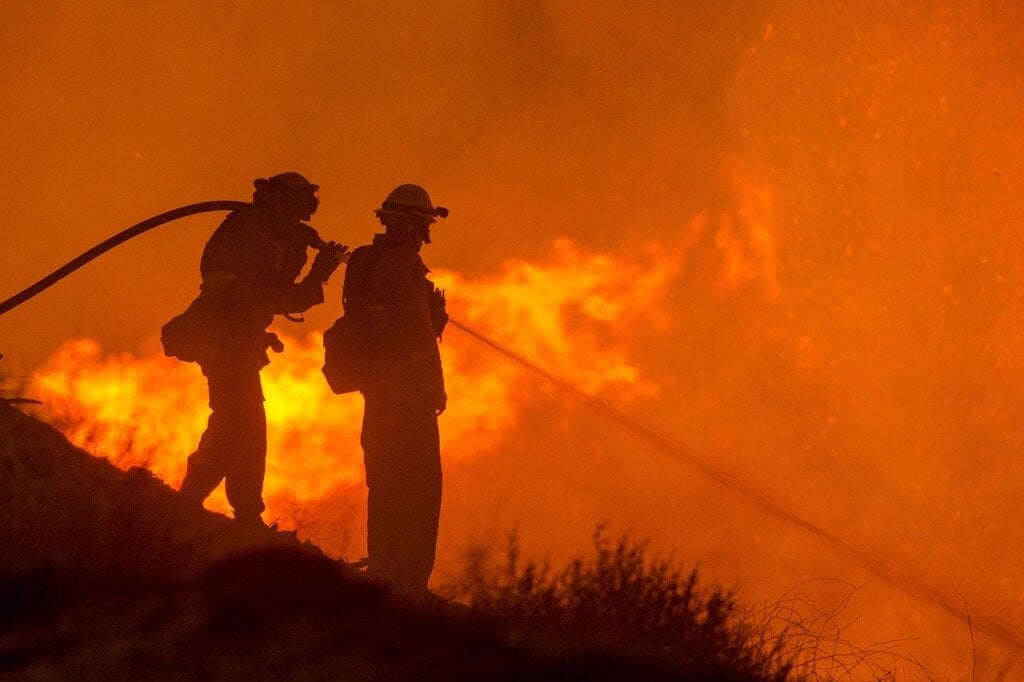 Image of firefighters.